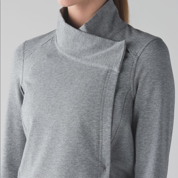 LULULEMON Coast Wrap II 4 - Picture 4 of 9